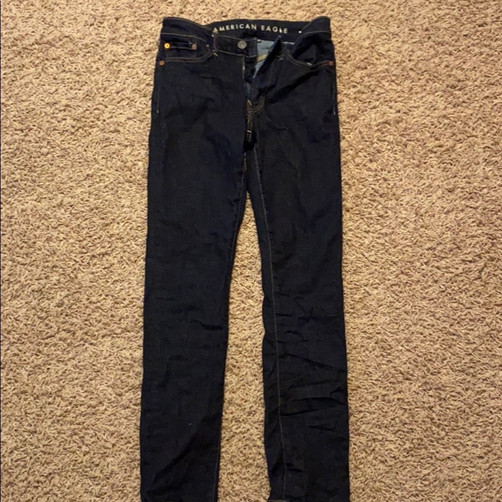 29x32 slim fit American eagle jeans.